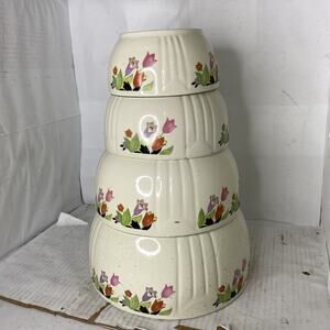 Set of 4 1930s Hall's Superior Quality Kitchenware Crocus Pattern Mixing Bowls